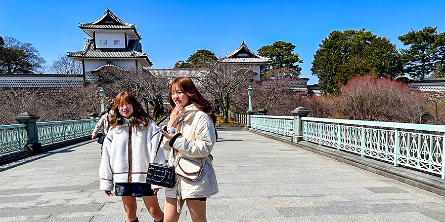 Kanazawa Castle Park on Sunny Day