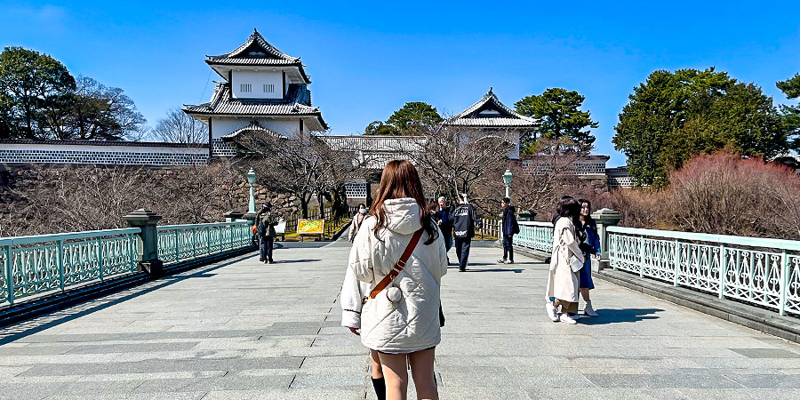 Kanazawa Castle Park on Sunny Day