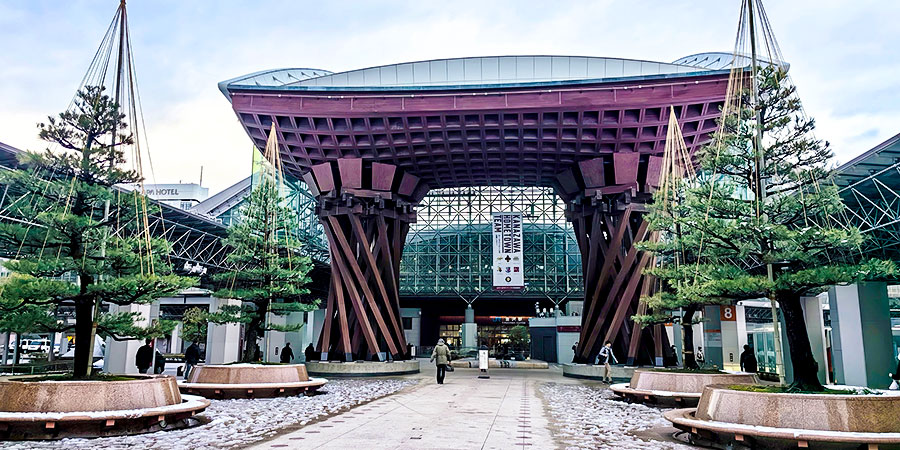 Tsuzumi-mon Gate in Kanazawa