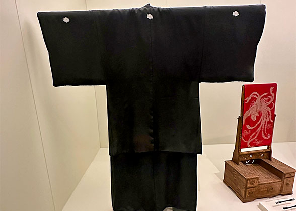 Clothes Exhibited in Kubota Itchiku Art Museum