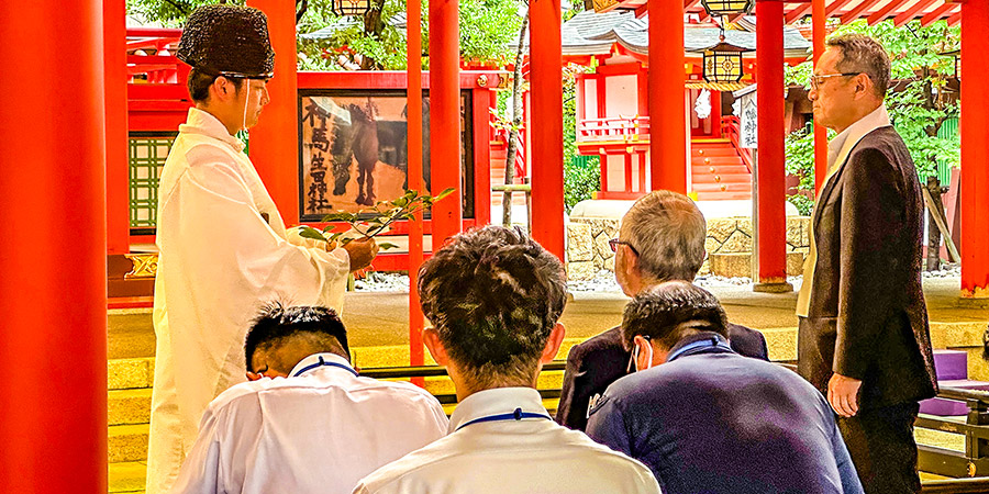 Ritual in Kuzuryu Shrine