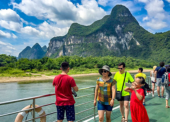 Li River Cruise Tour