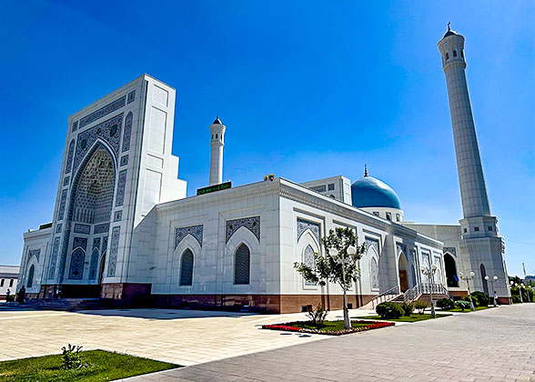 Minor Mosque of Hazrati Imam Complex