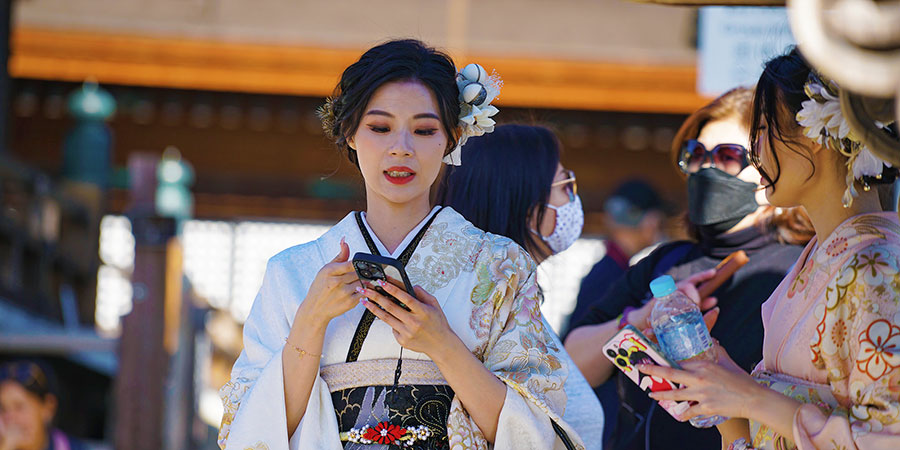 Watch the Fireworks in Yukata