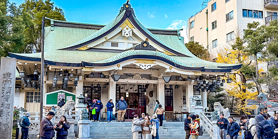Namba Yasaka Shrine