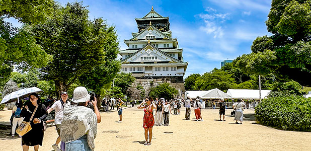 Visit the Osaka Castle