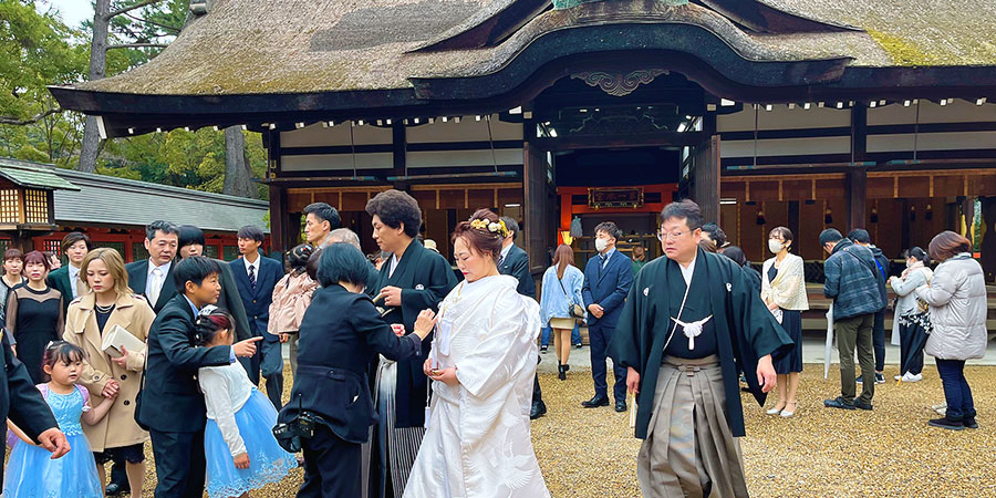 A Traditional Japanese Wedding in Sumiyoshi Shrine