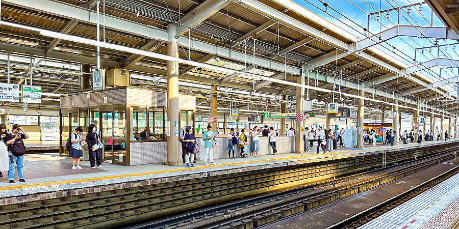 Platforms in Osaka Station