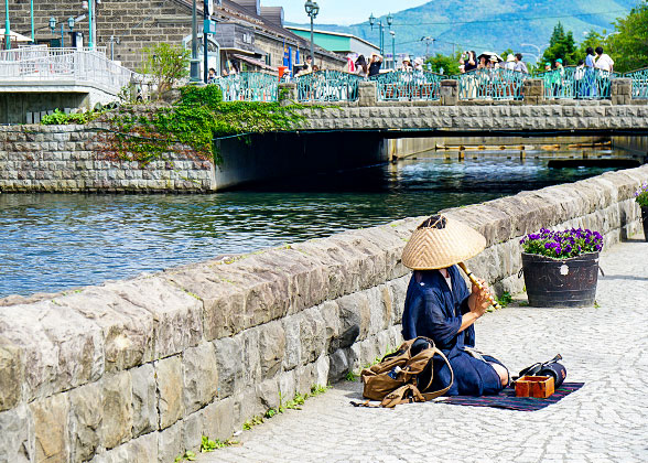 Local People at the Otaru Canal