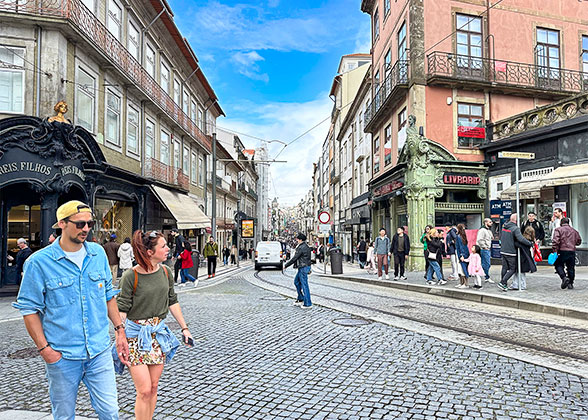 Stroll around the Old Town Area of Porto