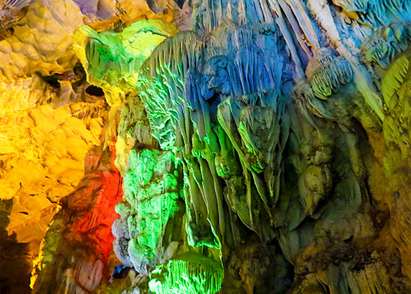 Prakarang Coral Cave