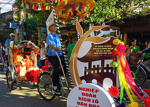 Procession Performance in Hoi An