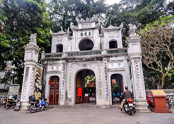 Quan Thanh Temple