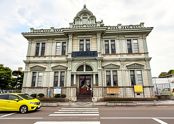 Quiet Aomori Bank Museum