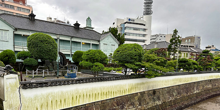 Dejimamachi Washed by Rainshower