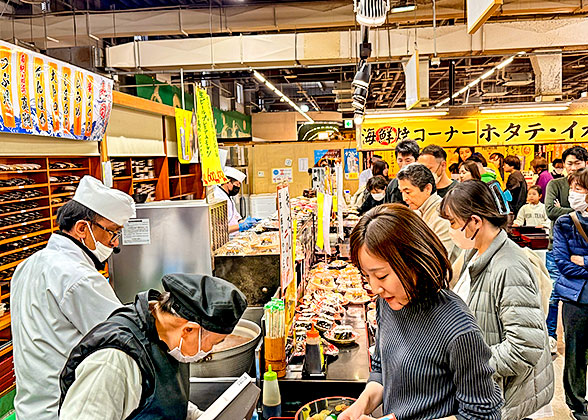 Snack in Sakura Season