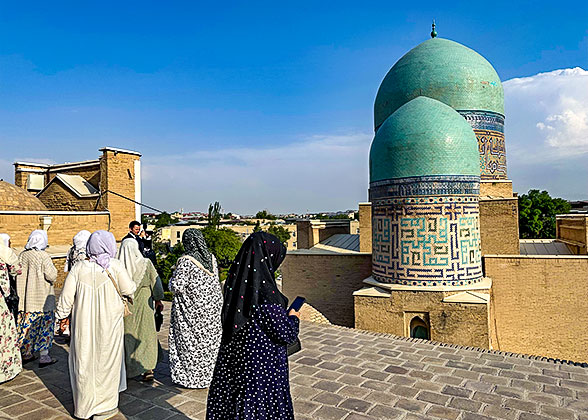 Shakhi-zinda in October