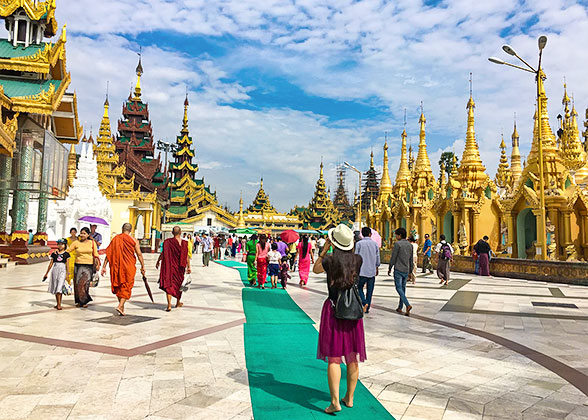 Shwedagon Pagoda, Yangon