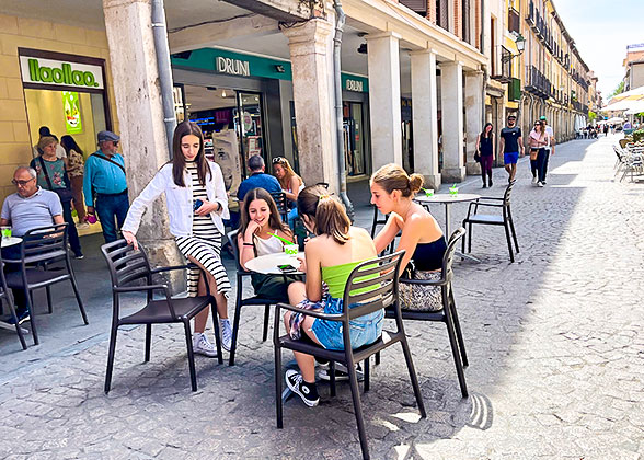 Street Scene of Canada