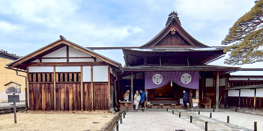 Takayama Jinya
