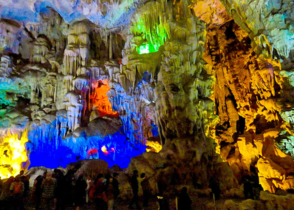Thien Canh Son Cave