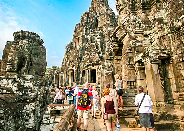 Visit Bayon Temple