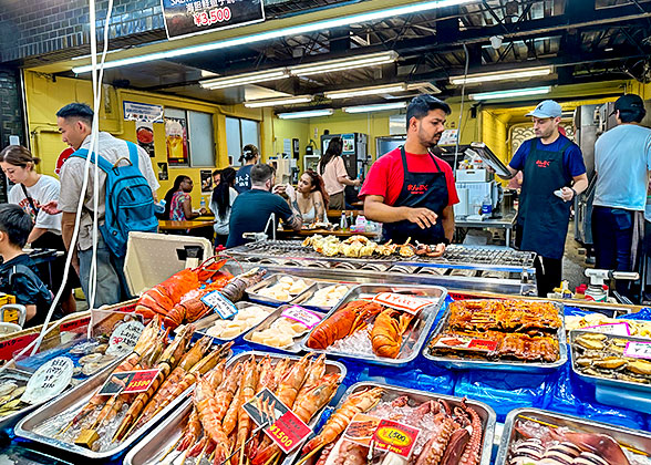 Kuromon Market, Osaka