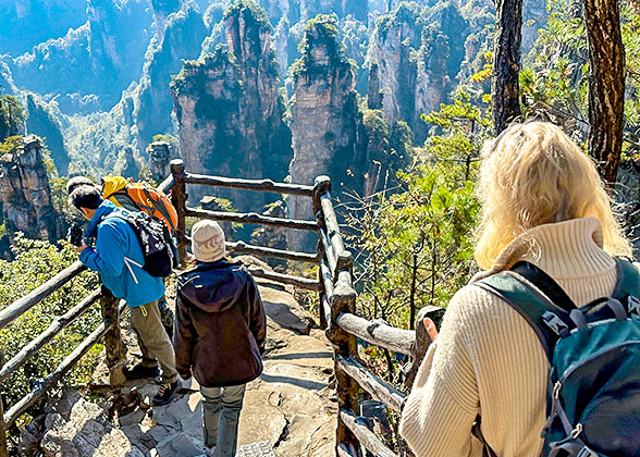 Visit the Zhangjiajie National Park