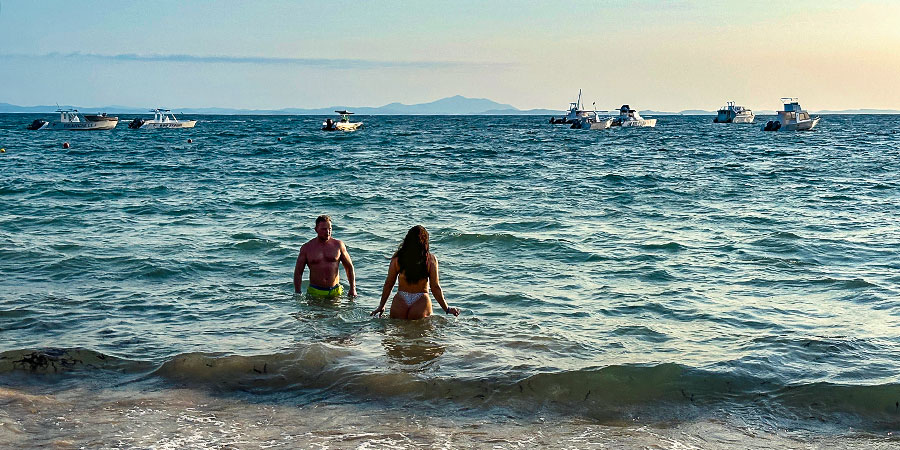 Visitors Enjoy in the Cool Sea