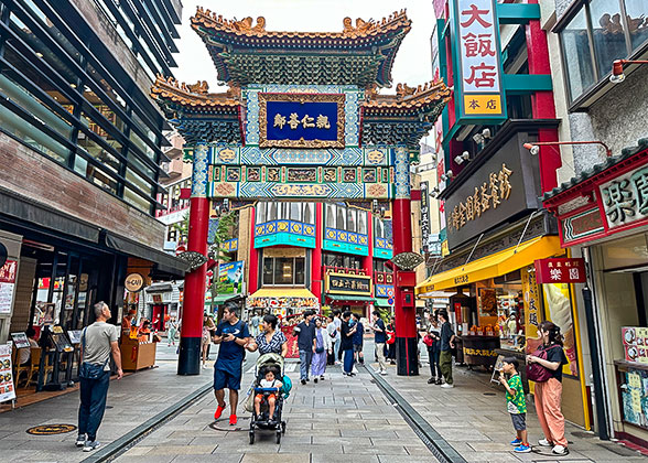 Yokohama Chinatown in High Season