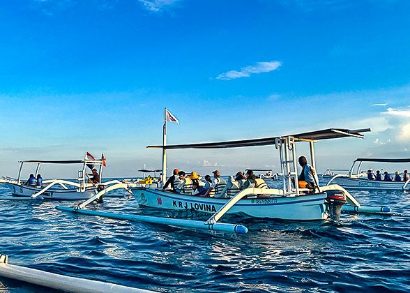 Boat Ride in Bahamas Boat Ride in Bahamas