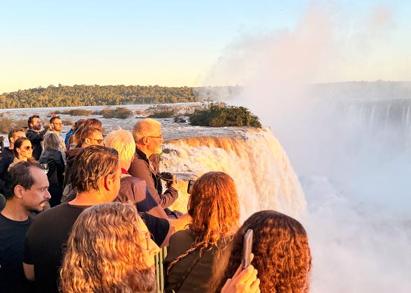 Spectacular Devil's Throat at Brazilian Side