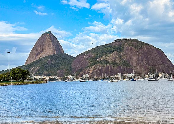 Stunning Seascape against Sugarloaf Mountain