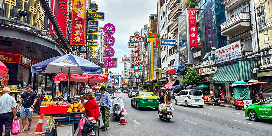 A Cloudy Day in Chinatown