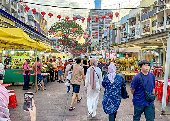 Da Nang Local Snack Streets