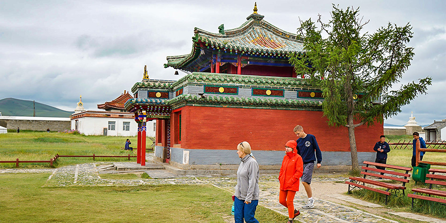 Visiting Erdene Zuu Monastery