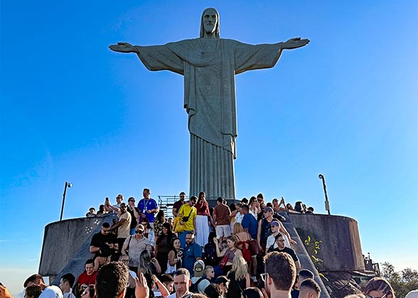 Landmark Statue of Christ the Redeemer