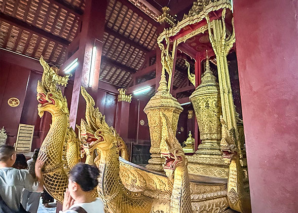 Golden Figures in Wat Xieng Thong