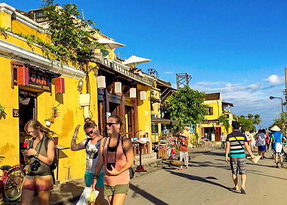 Hot Afternoon in Ancient Town