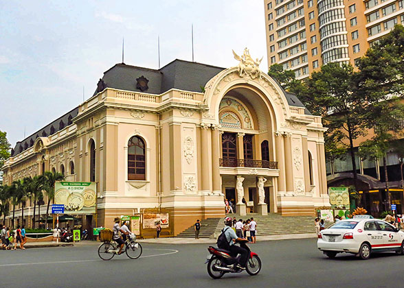 Opera House Without Long Queues