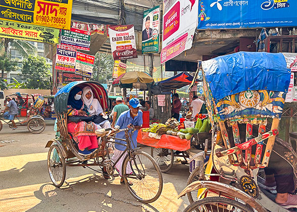 Dhaka Street Vibe