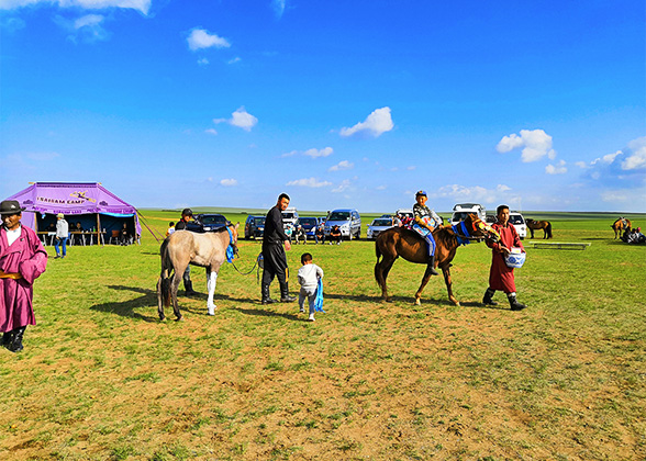 Sunny Karakorum in May