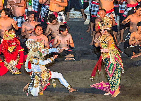 Traditional Indonesian Dance