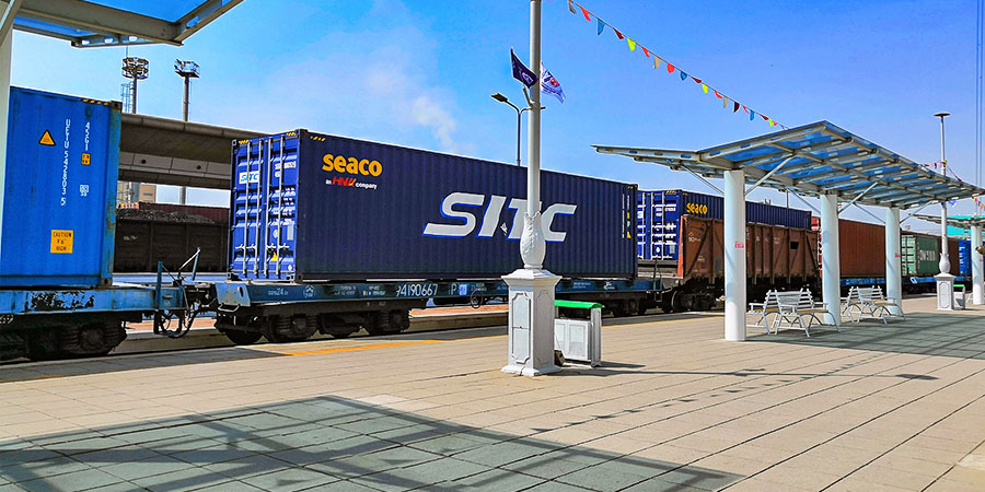 Azure Sky with High Visibility