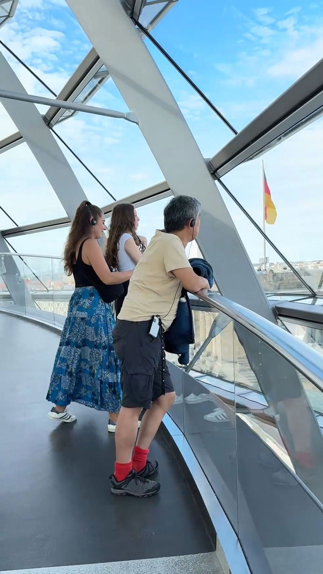 Explore Reichstag Building in Depth