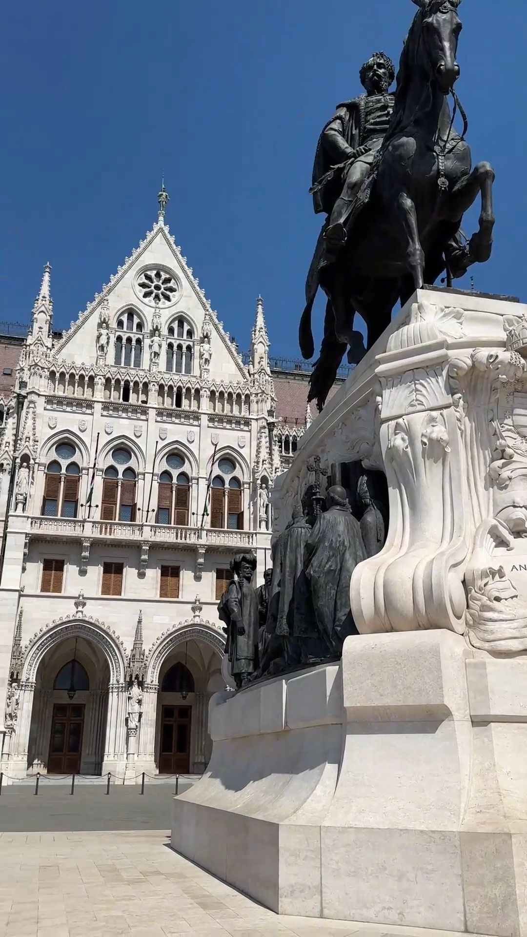 House of Parliament & the Danube