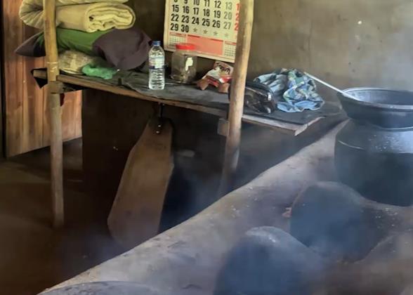 How Locals Cook, Rural Village of Hiriwadunna Villager
